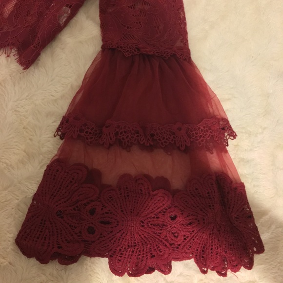 LF Lace Bell Sleeve Crop Top - Picture 8 of 8